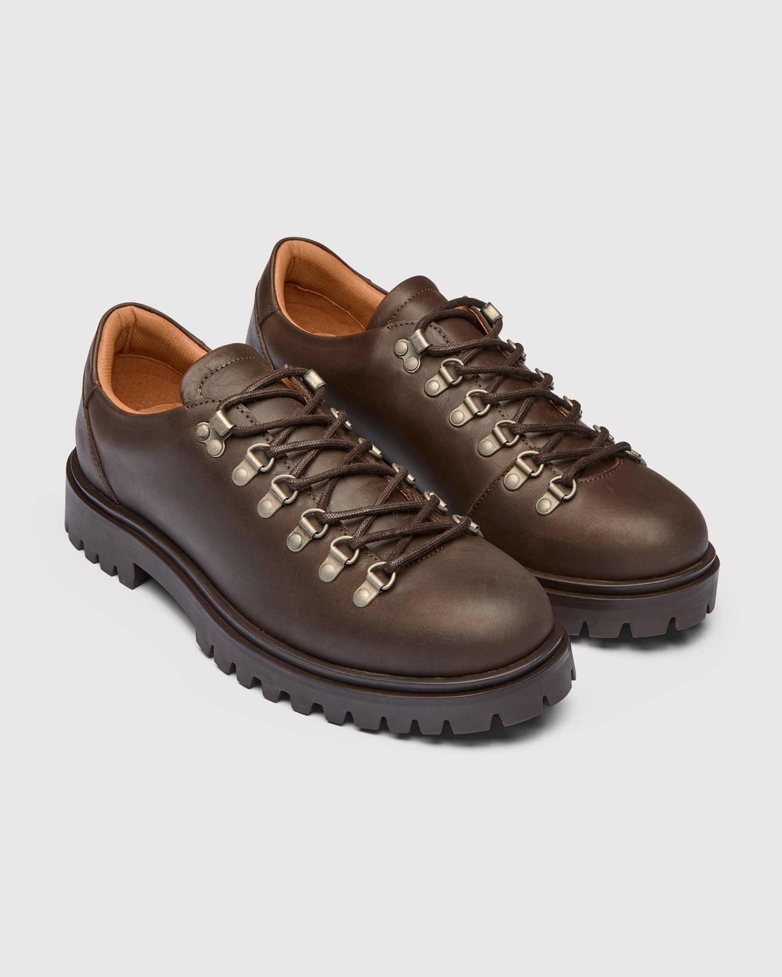 Style Willach - DK. Brown Crazy horse leather