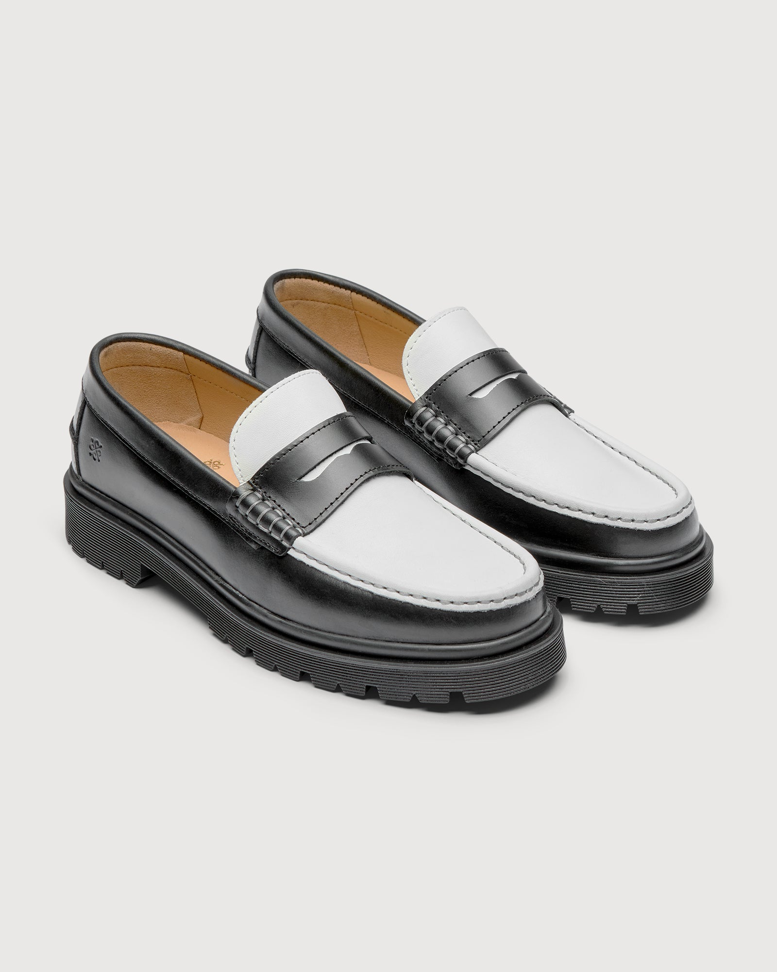 Playboy Footwear Style Leduc Loafers Black & white leather