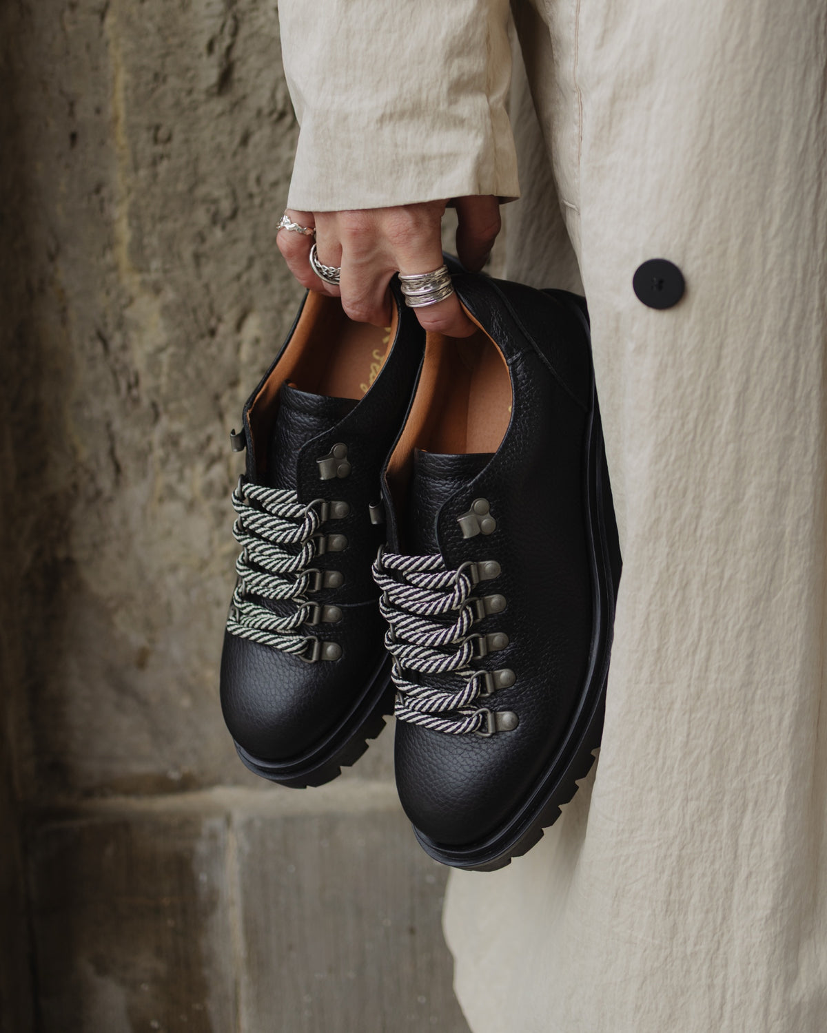 Original Playboy Style Willach Lace up shoes Black tumbled leather