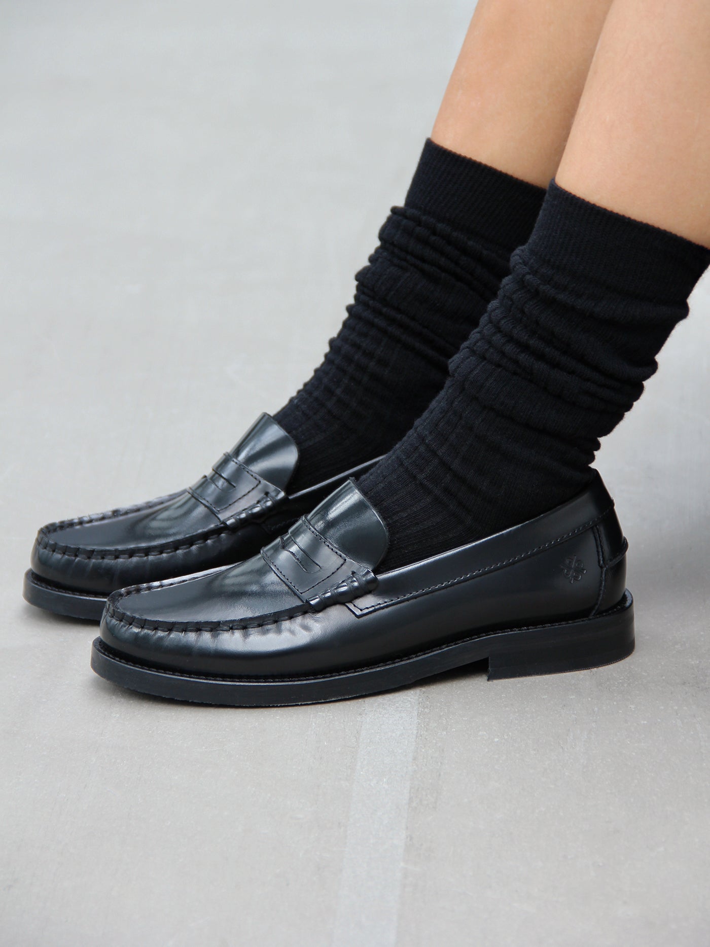 TOC1936 Women's style The Norah Women´s loafers Black polido